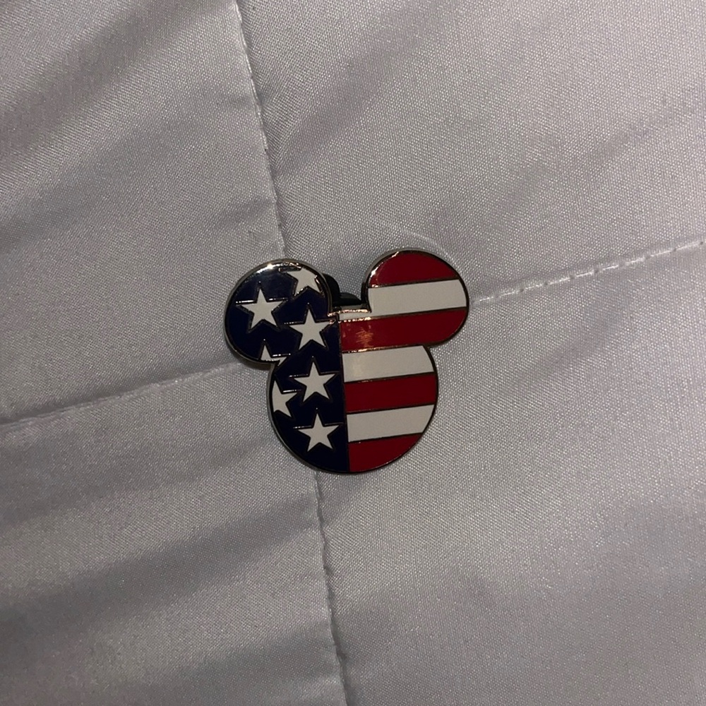 Disney Pin